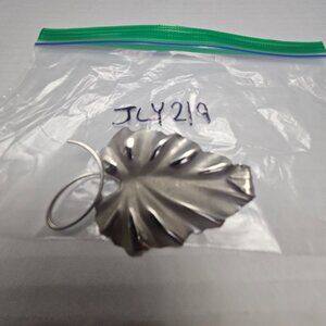 VINTAGE SILVER TONED LEAF PIN WITH CURLY STEM